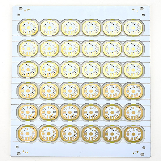 Tại sao nhiều PCB có màu xanh lá cây?